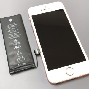 iPhoneSE バッテリー交換