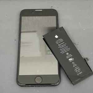 iPhone8 バッテリー交換