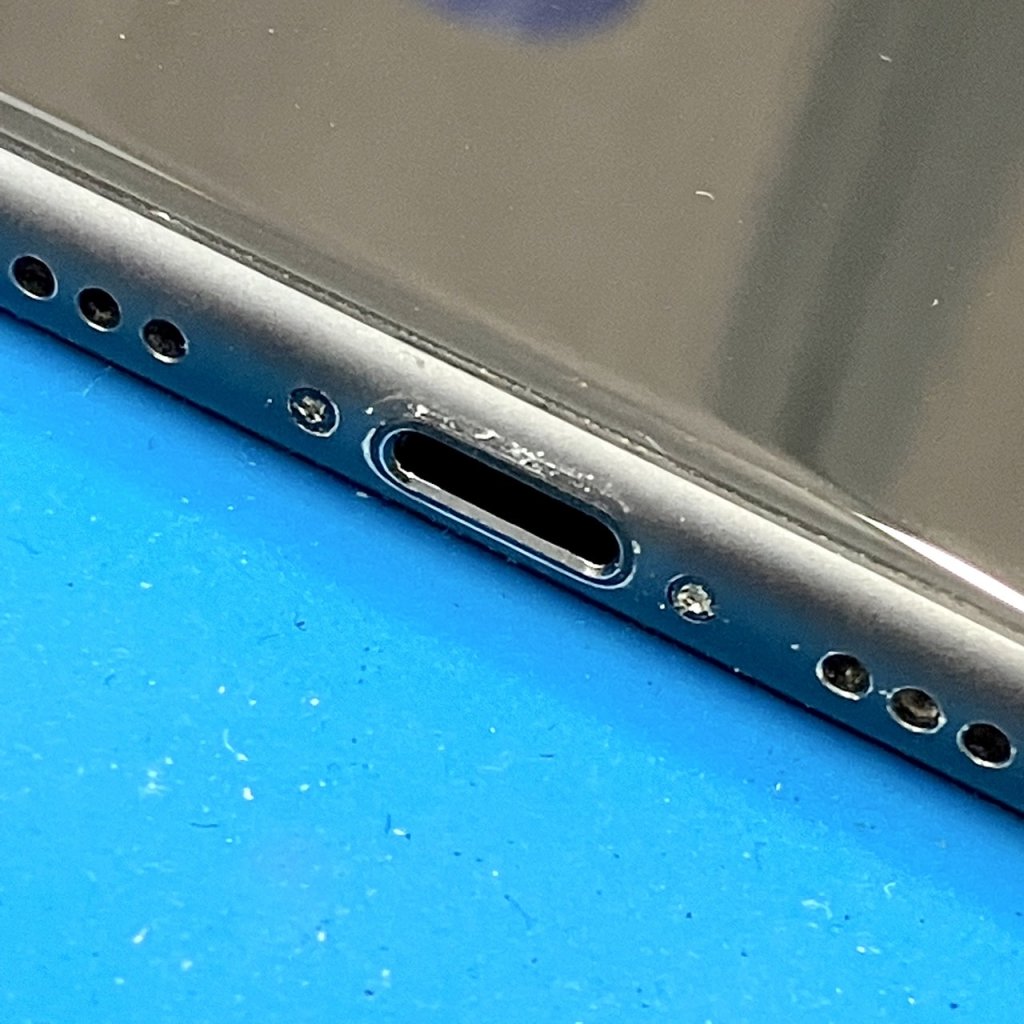 iPhoneSE2 ドッグコネクター交換