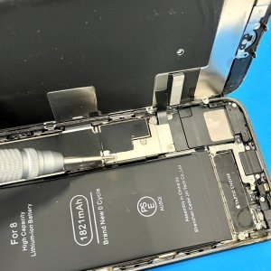 iPhone8 バッテリー交換