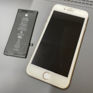 iPhone8 バッテリー交換