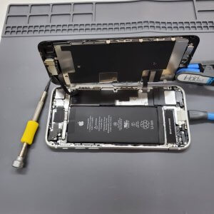 iPhone8 バッテリー交換