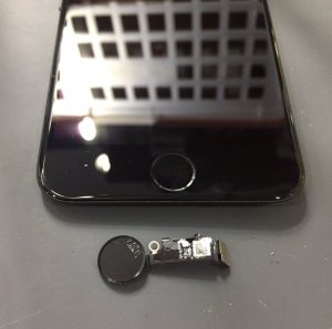iPhone7 ホームボタン交換