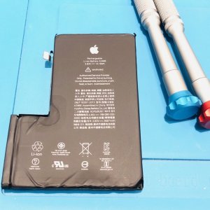 iPhone12 Pro Max (アイフォン12プロマックス) バッテリー交換