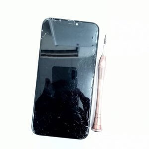 iPhone XR パネル交換