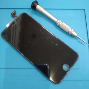 iPhone6 フロントパネル交換
