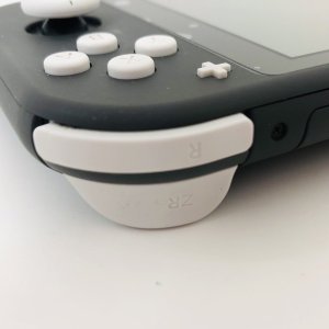 NintendoSwitchLite Rボタン修理