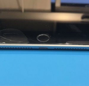 iPad6 ライトニング交換修理