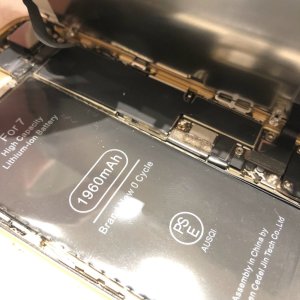 iPhone7 バッテリー交換