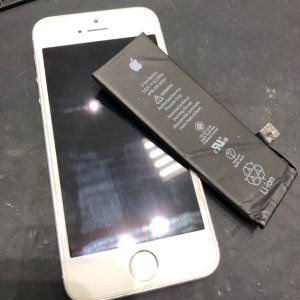iPhoneSE バッテリー交換