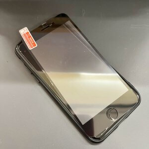 iPhone8 強化ガラス貼り付け 永久保証