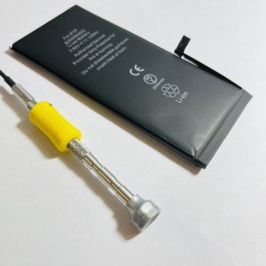 iPhone7 Plus バッテリー交換 バッテリーが膨張してきて…