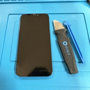 iPhone12  液晶交換