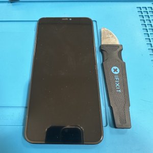 iPhone11ProMAX パネル交換