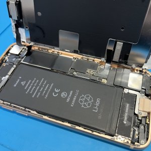 iPhone8 アイフォン8 バッテリー交換