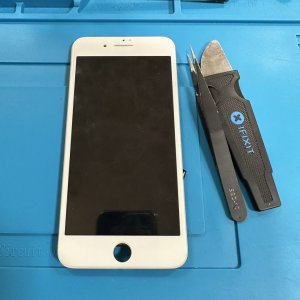 iPhone8Plus 液晶交換