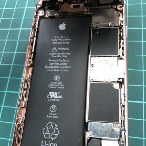 iPhone6S バッテリー交換