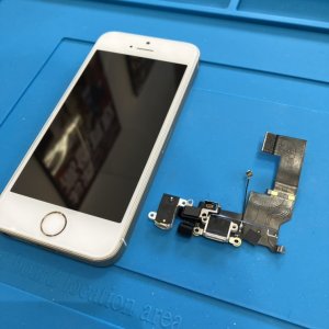 iPhoneSE(第一世代) ライトニング交換