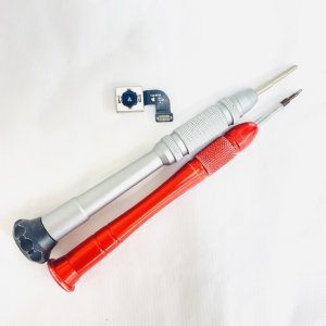 iPhoneSE2 アウトカメラ修理