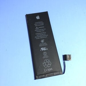 iPhone5SE 充電の減りが早く一日持たない…