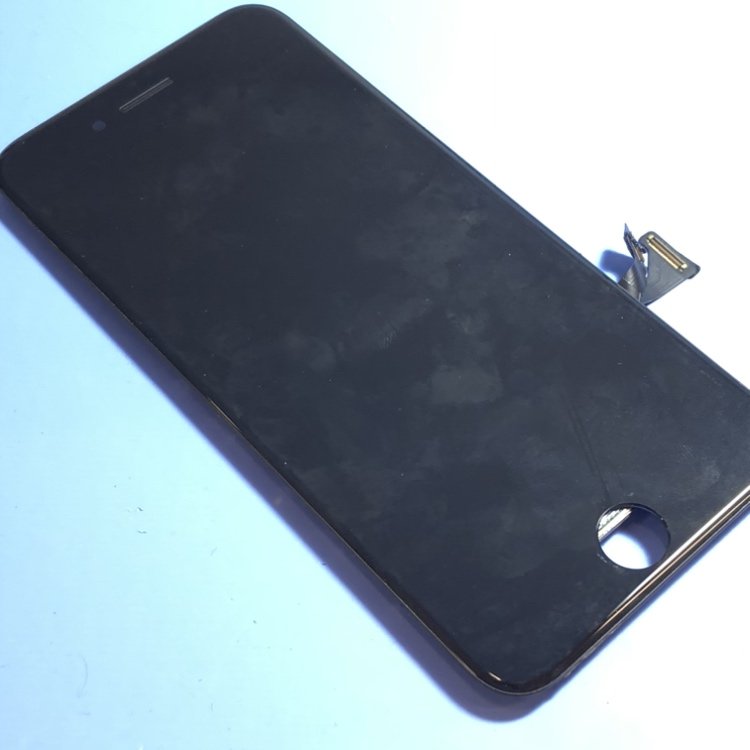 iPhoneSE2 水の中に入れてしまい画面に水の跡が残ってる…