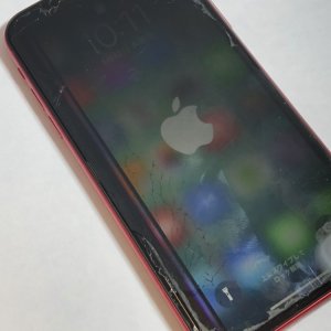 iPhone11 液晶パネル交換 iPhone落として画面に線が入り使いづらい…