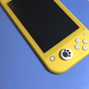 任天堂  ニンテンドー スイッチライト 反応がない、充電もできない…