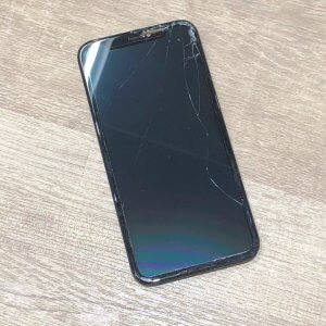 iPhone12Pro フロントパネル交換