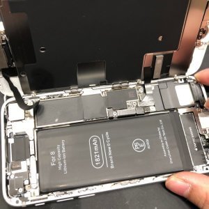 iPhone8 バッテリー交換