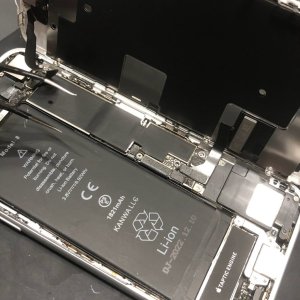 iPhone8 バッテリー交換