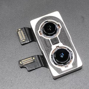 iPhoneXS アウトカメラ交換