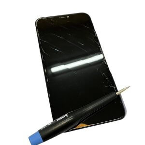 iPhone11 フロントパネル交換