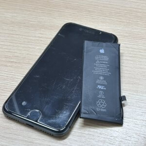 iPhone8 バッテリー交換修理
