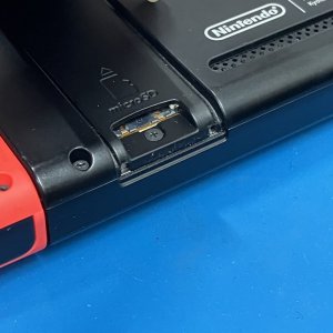 Nintendo Switch マイクロSDカードスロット修理