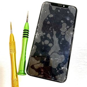 iPhoneXS フロントパネル交換