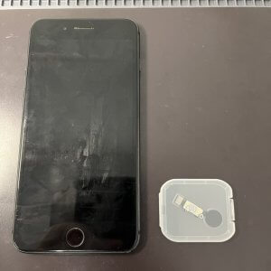 iPhone8 ホームボタン修理