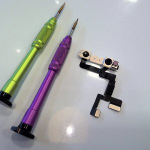 iPhone11インカメラ交換