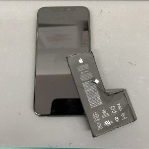iPhoneXS バッテリー交換
