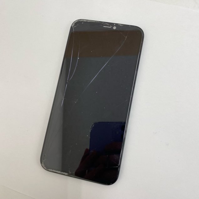 iPhone11 フロントパネル交換