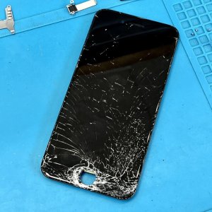 iPhoneSE3 液晶交換