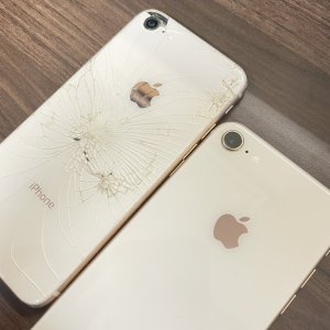 iPhone8 バックフレーム交換