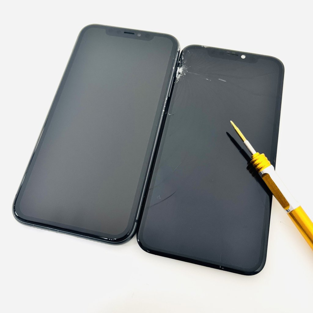 iPhone11 フロントパネル交換修理