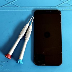 iPhone11 液晶交換