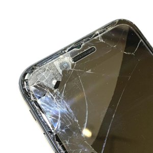 iPhone8 液晶交換と近接センサー交換