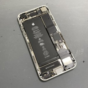 iPhone8 バッテリー交換