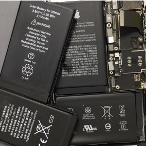 iPhoneXSMax バッテリー交換