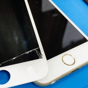iPhone6 フロントパネル交換修理