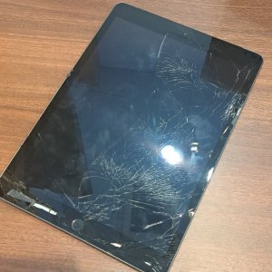 iPad7 アイパッド7 フロントパネル交換