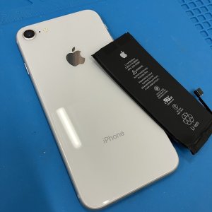 iPhone8 バッテリー交換
