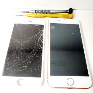 iPhone 8 フロントパネル交換
